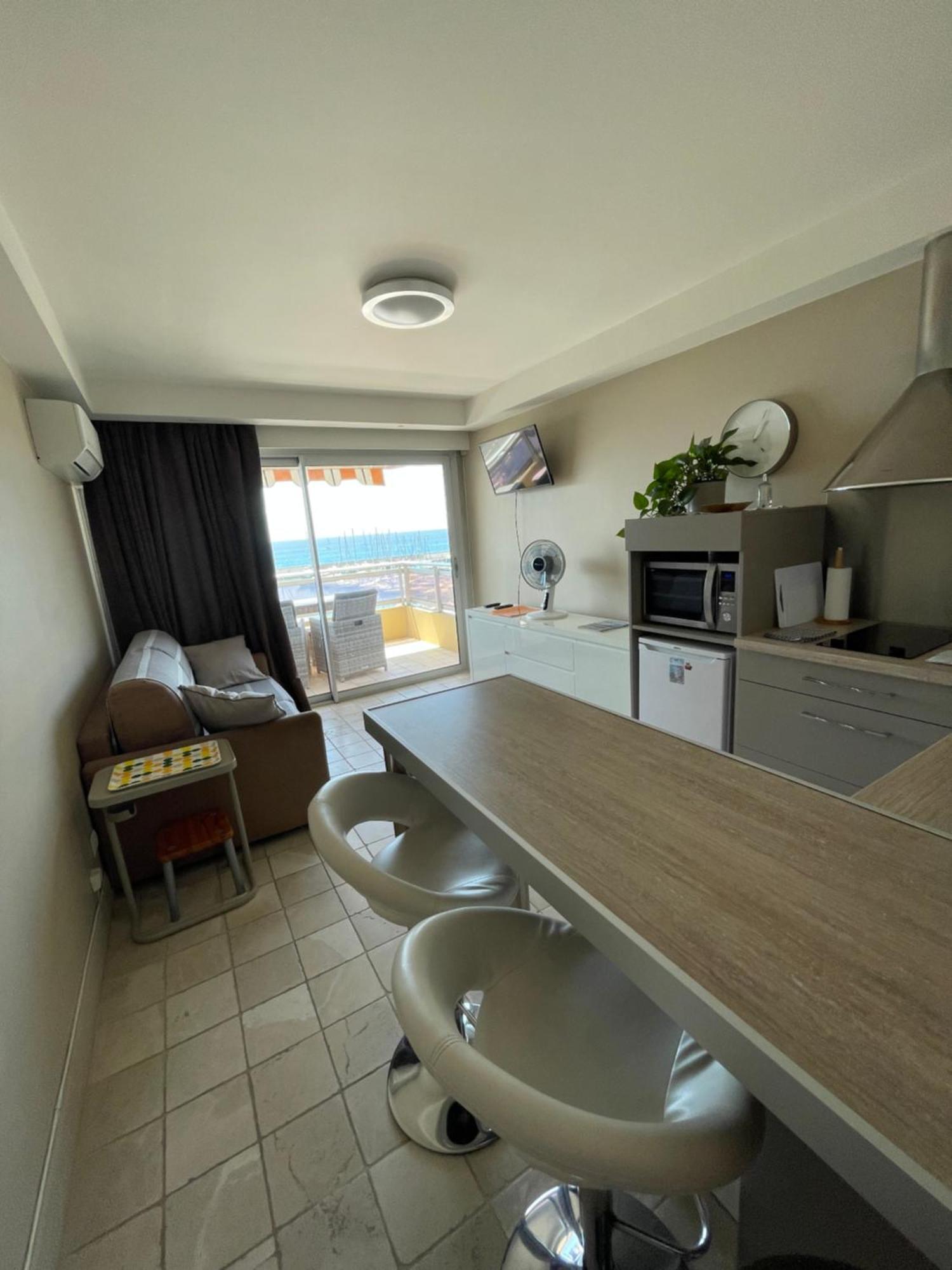Superbe Appartement En Bord De Mer, Pres Du Centre Et Des Plages Menton Luaran gambar