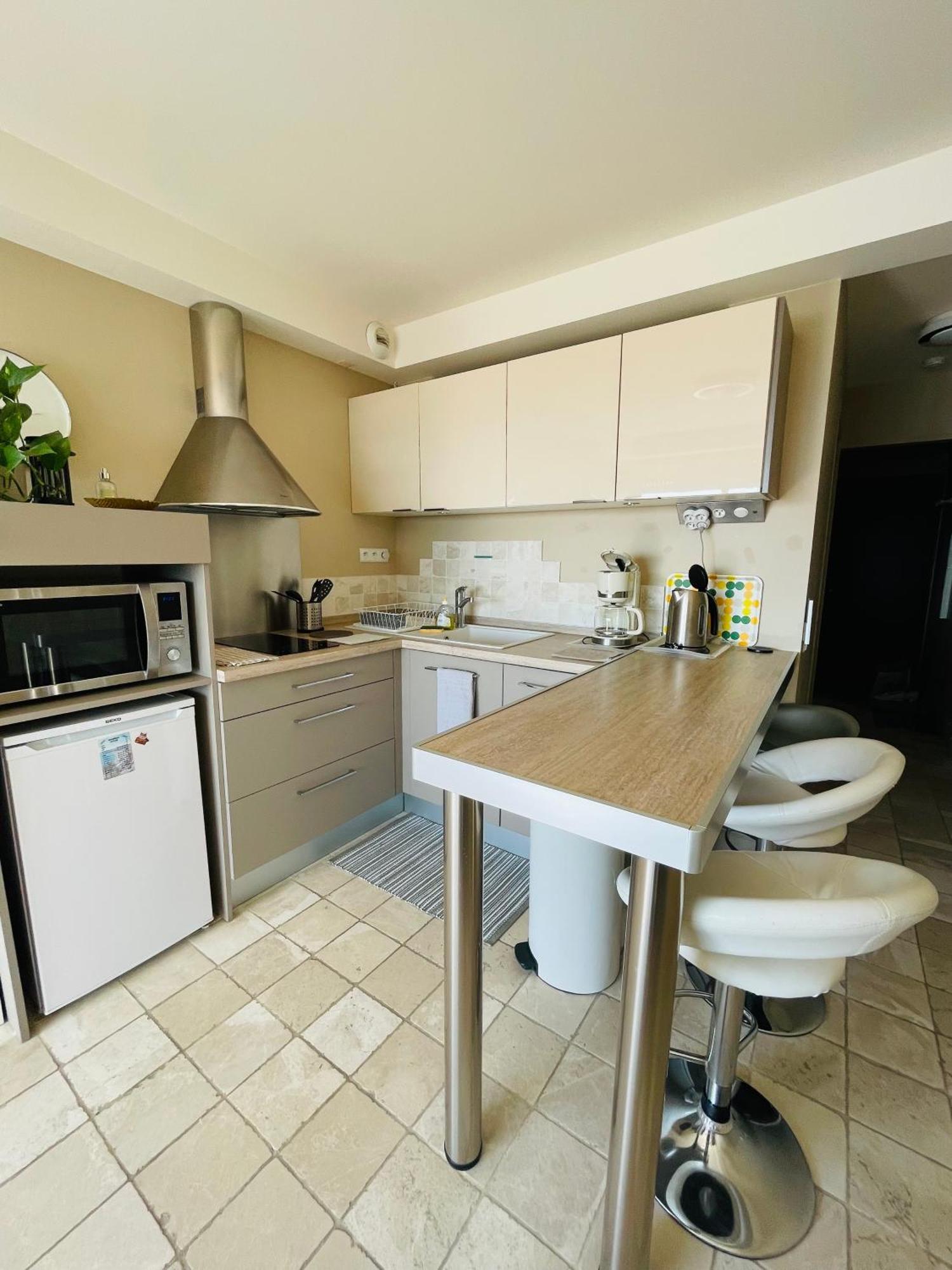 Superbe Appartement En Bord De Mer, Pres Du Centre Et Des Plages Menton Luaran gambar