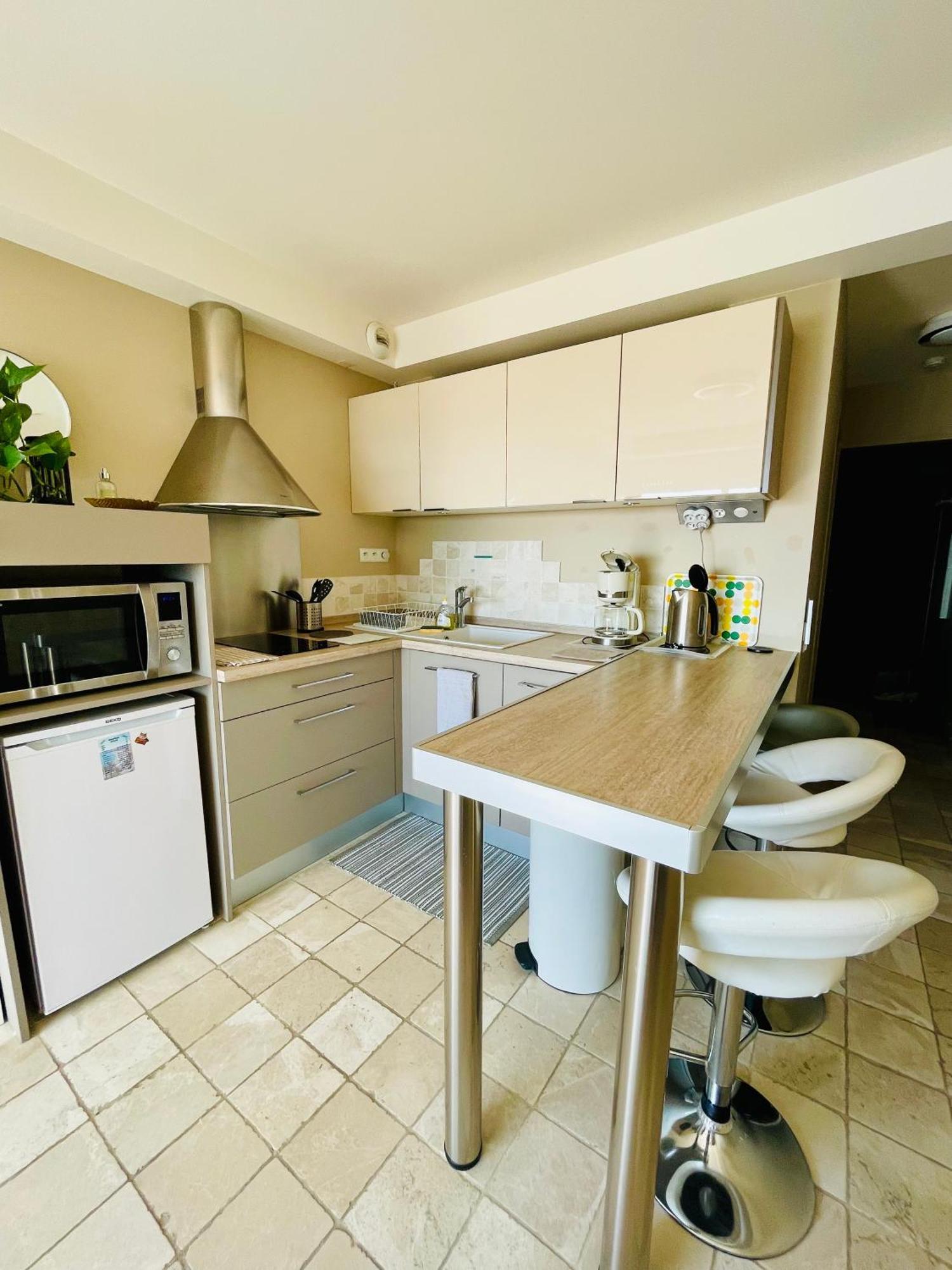 Superbe Appartement En Bord De Mer, Pres Du Centre Et Des Plages Menton Luaran gambar