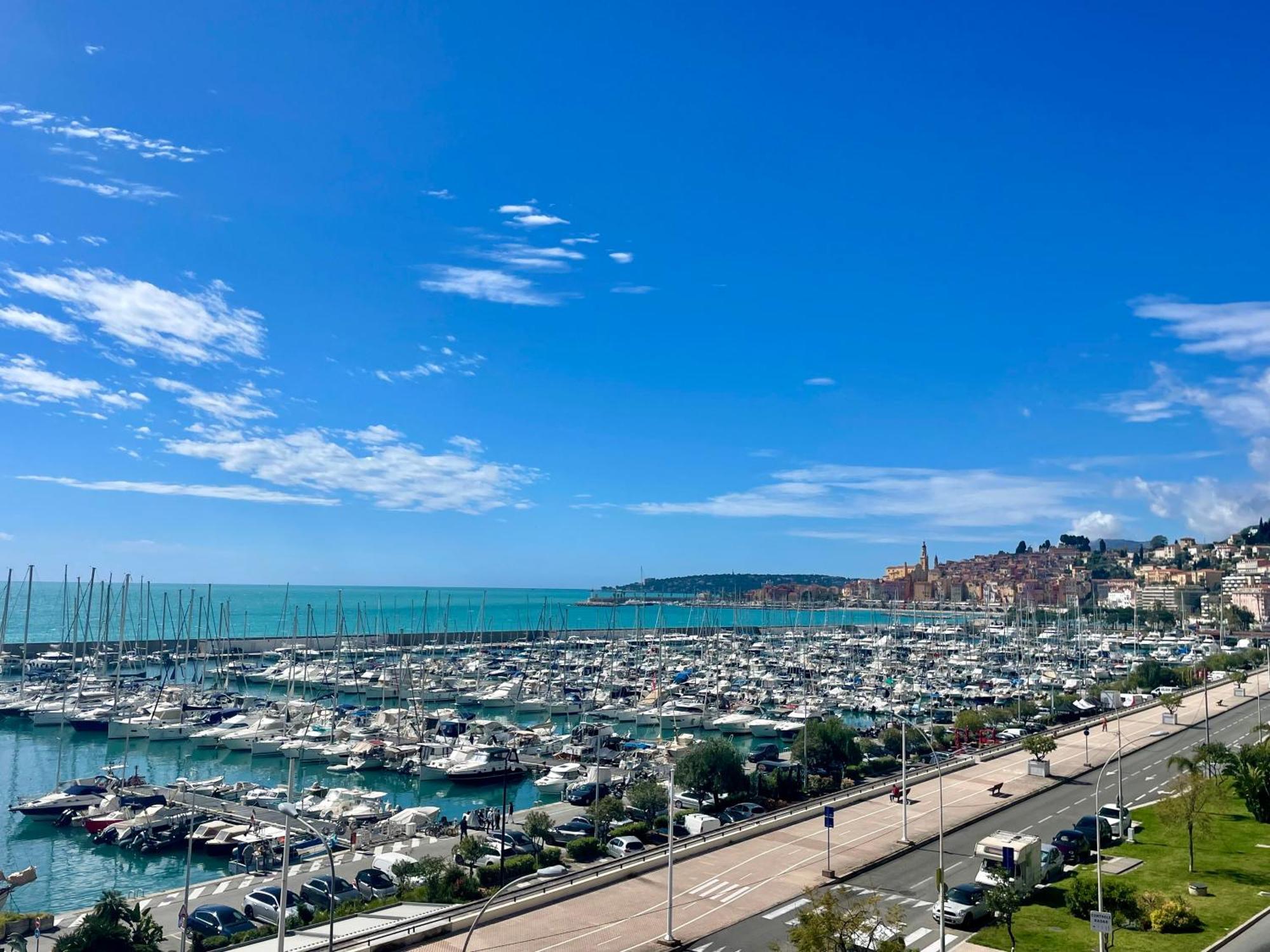 Superbe Appartement En Bord De Mer, Pres Du Centre Et Des Plages Menton Luaran gambar