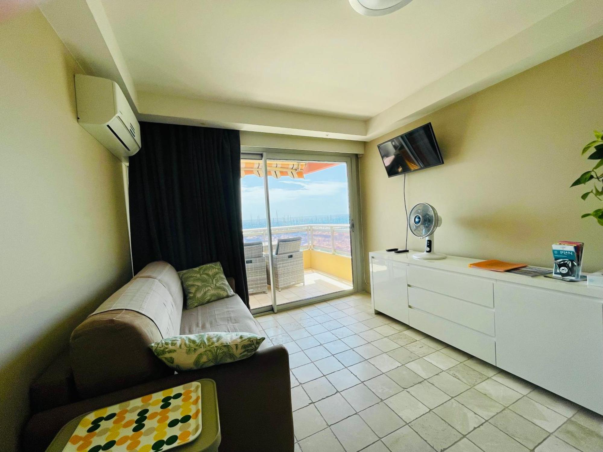 Superbe Appartement En Bord De Mer, Pres Du Centre Et Des Plages Menton Luaran gambar